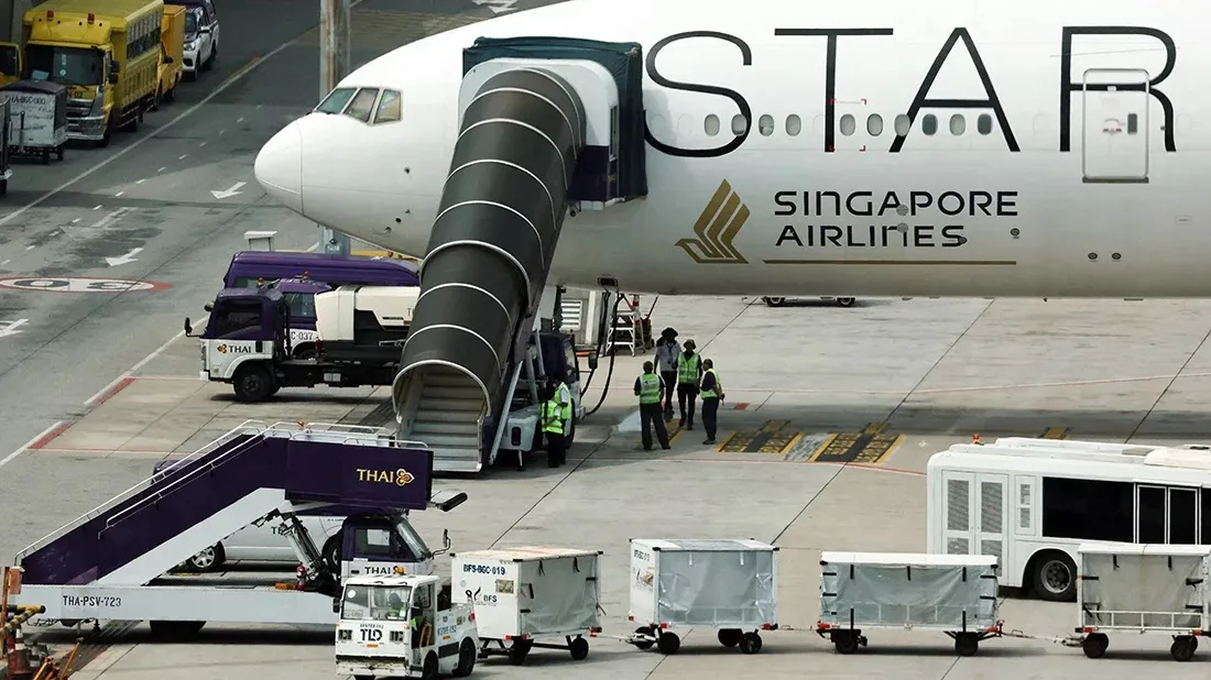 Singapore Airlines offers $10,000 to passengers hurt by turbulence