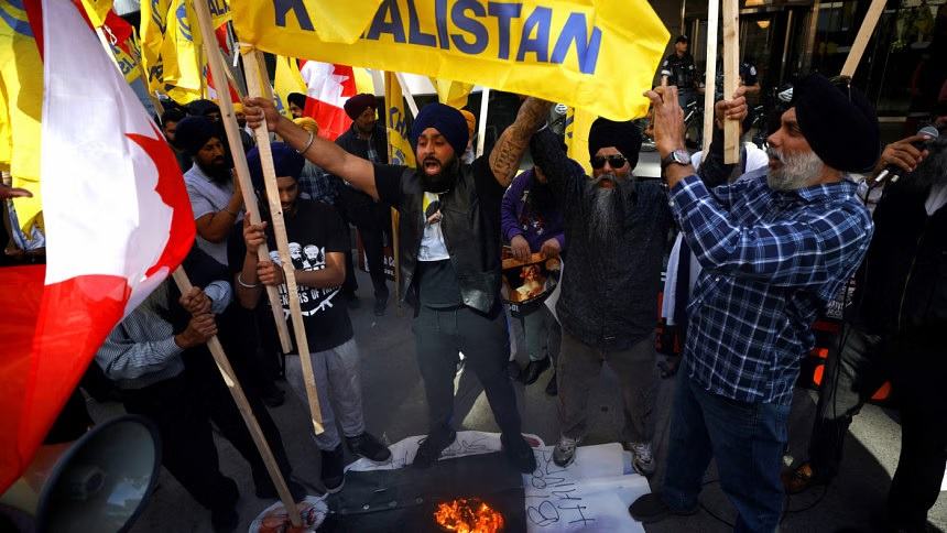 Hundreds of Sikh Canadians protest against India