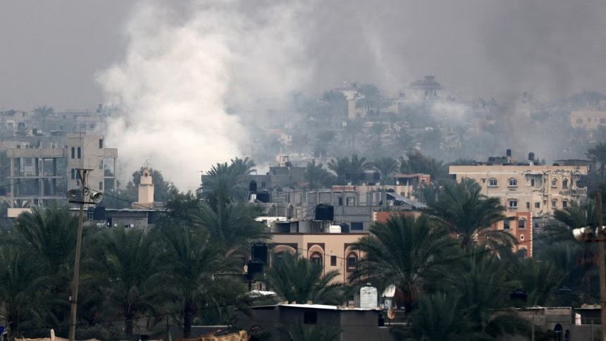 Hamas says Israeli strike on Gaza school kills 25