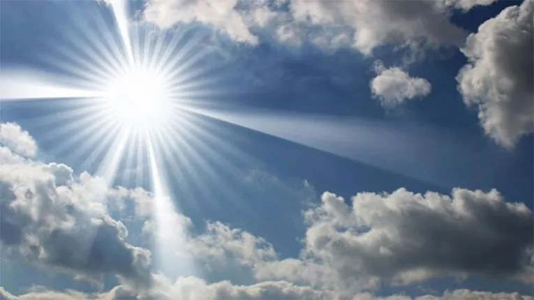 Heatwave sweeps over 8 divisions as temperatures soar