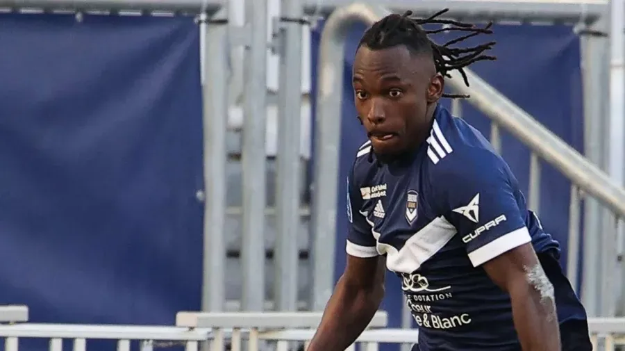 Honduran footballer Elis out of coma after head injury