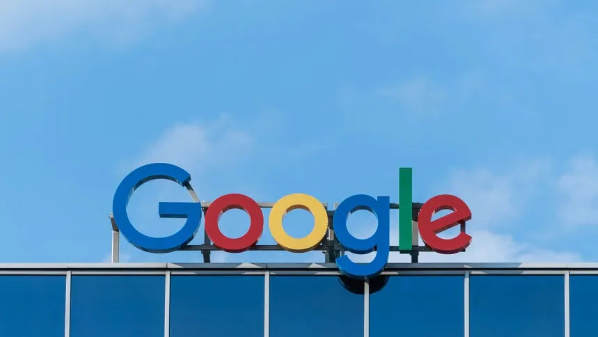 Google bids farewell to cached sites