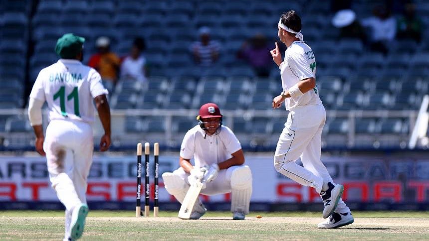 Coetzee out for SA, India add Avesh