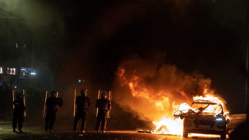 Dublin wakes to looted stores, smouldering vehicles after night of riots