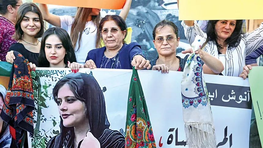 US stands with Iranians