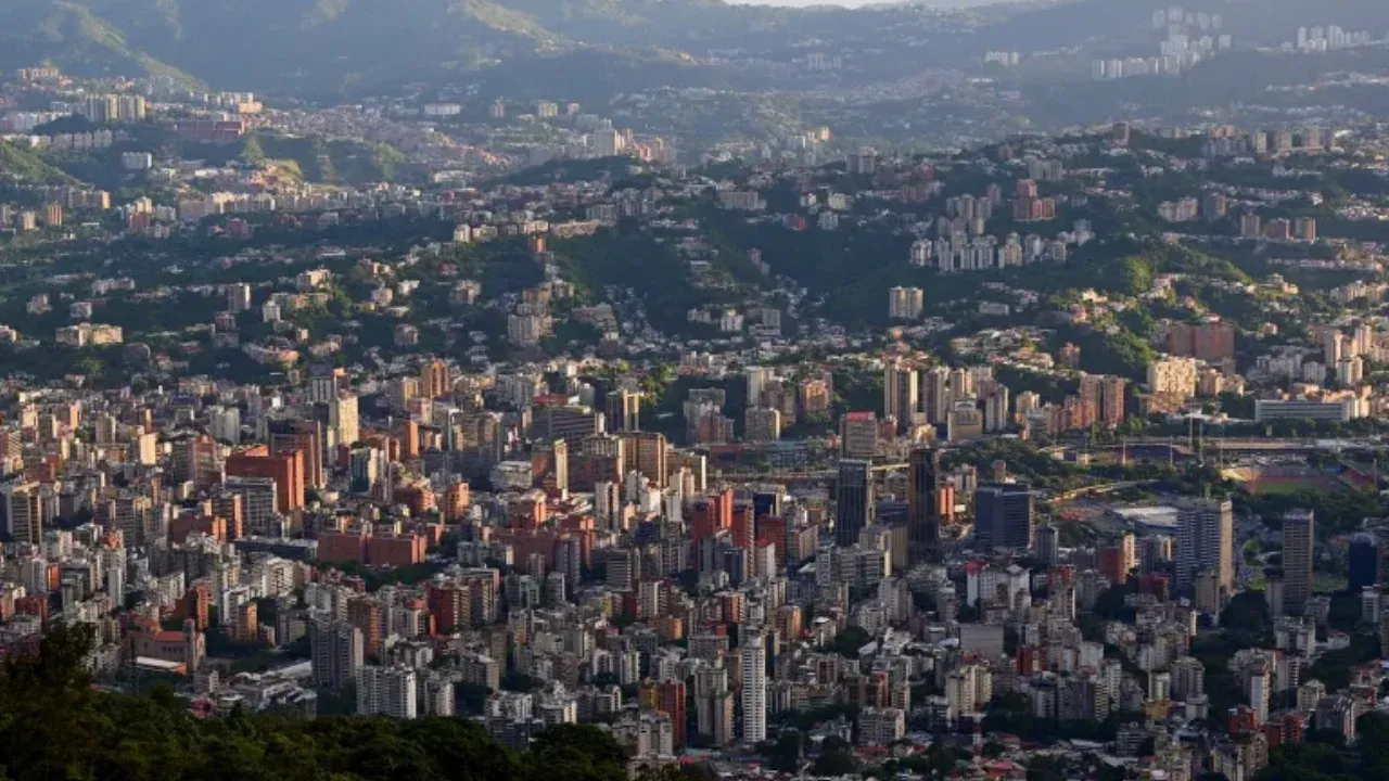 ভেনেজুয়েলায় দফায় দফায় বিস্ফোরণ