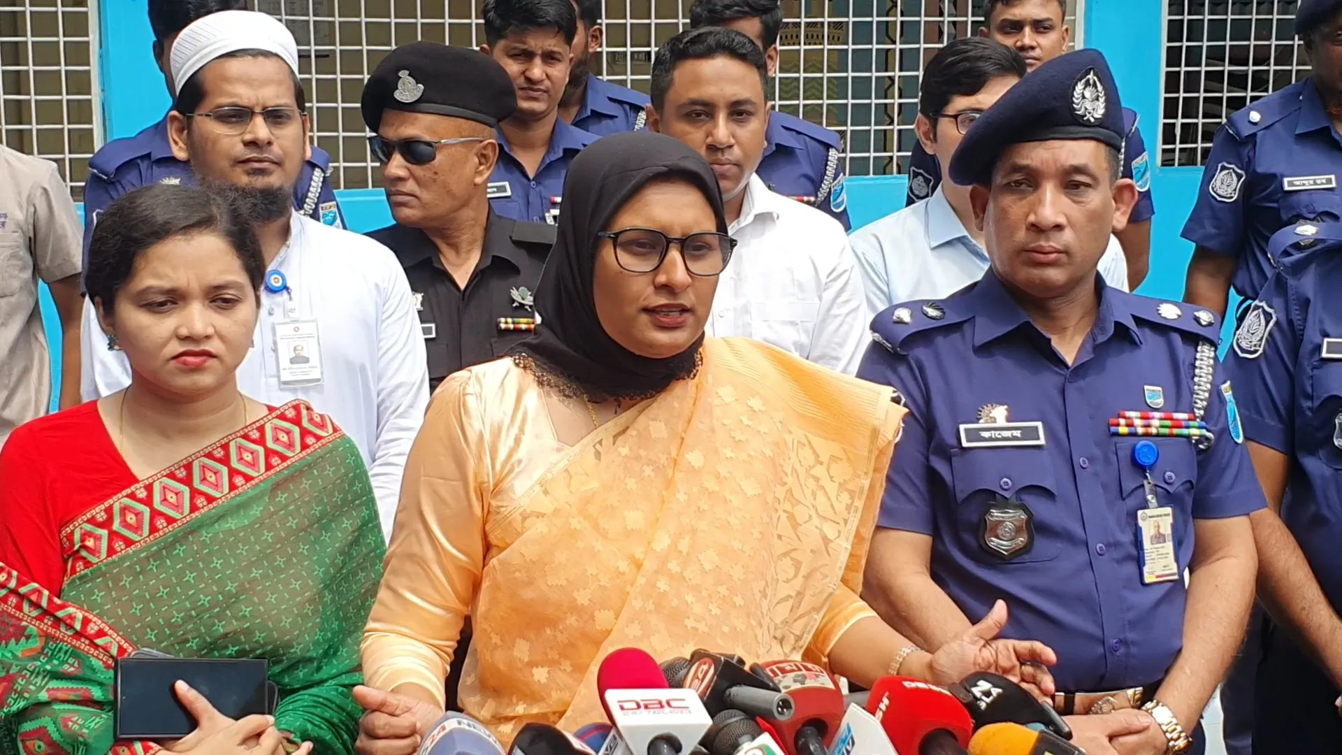 বৃহৎ ঈদ জামাতের জন্য প্রস্তুত ঐতিহাসিক শোলাকিয়া