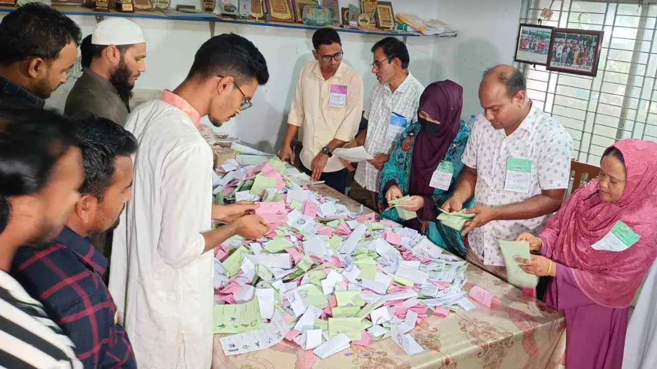 ১৯ উপজেলায় চেয়ারম্যান হলেন যারা