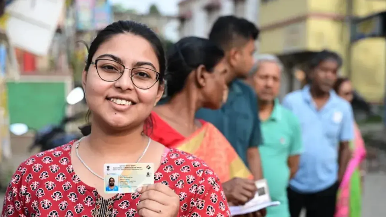 পশ্চিমবঙ্গে বিজেপি ১৮২ আসনে, তৃণমূল ১০৯