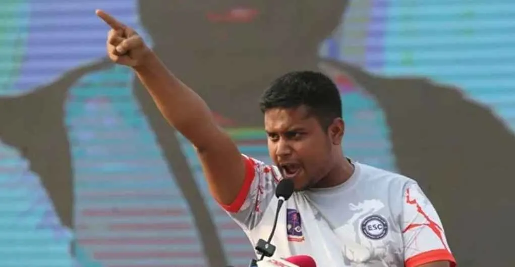 ফ্যাসিবাদ নিয়ে হাসনাতের কড়া হুঁশিয়ারি