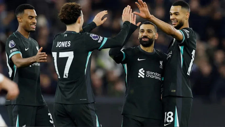 Five-star Liverpool pull eight points clear with West Ham rout