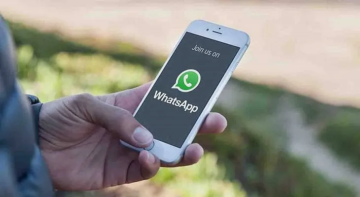 হোয়াটসঅ্যাপ থেকেই দেয়া যাবে ফেসবুক স্টোরি