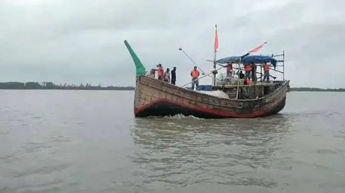 মনপুরায় সরকারি বরাদ্দের চাল পাচ্ছে না সাড়ে তিন হাজার জেলে
