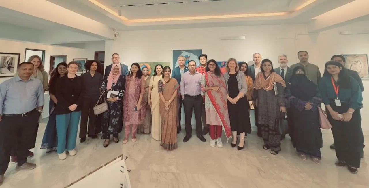 Roundtable focused on the role of women in political diplomacy in Bangladesh