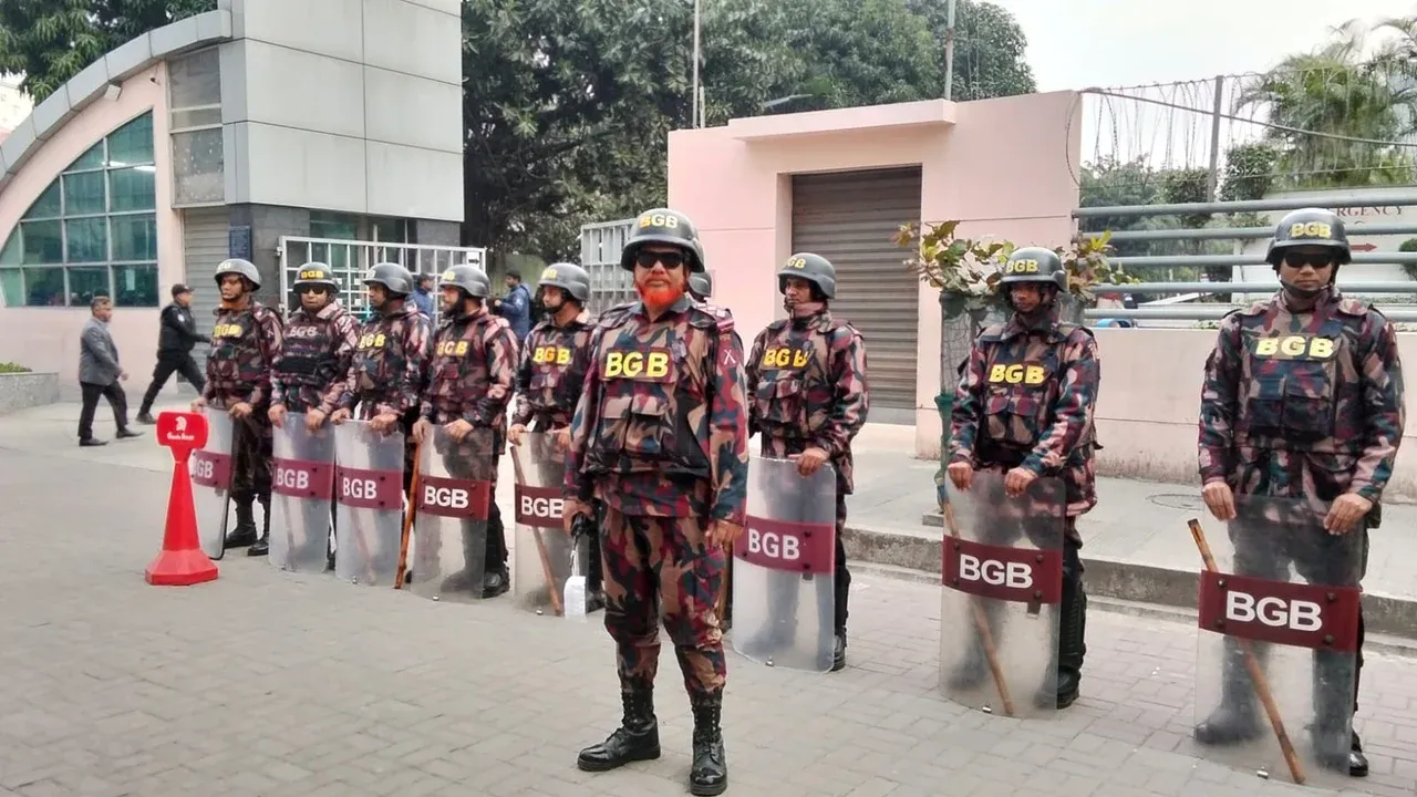 খালেদা জিয়ার জানাজা ঘিরে রাজধানীতে ২৭ প্লাটুন বিজিবি মোতায়েন