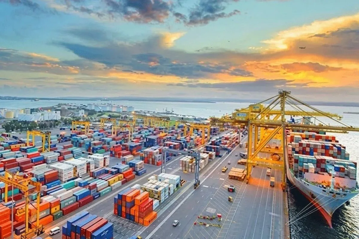 চট্টগ্রাম বন্দরে আসছে জ্বালানি বোঝাই আরও চার জাহাজ