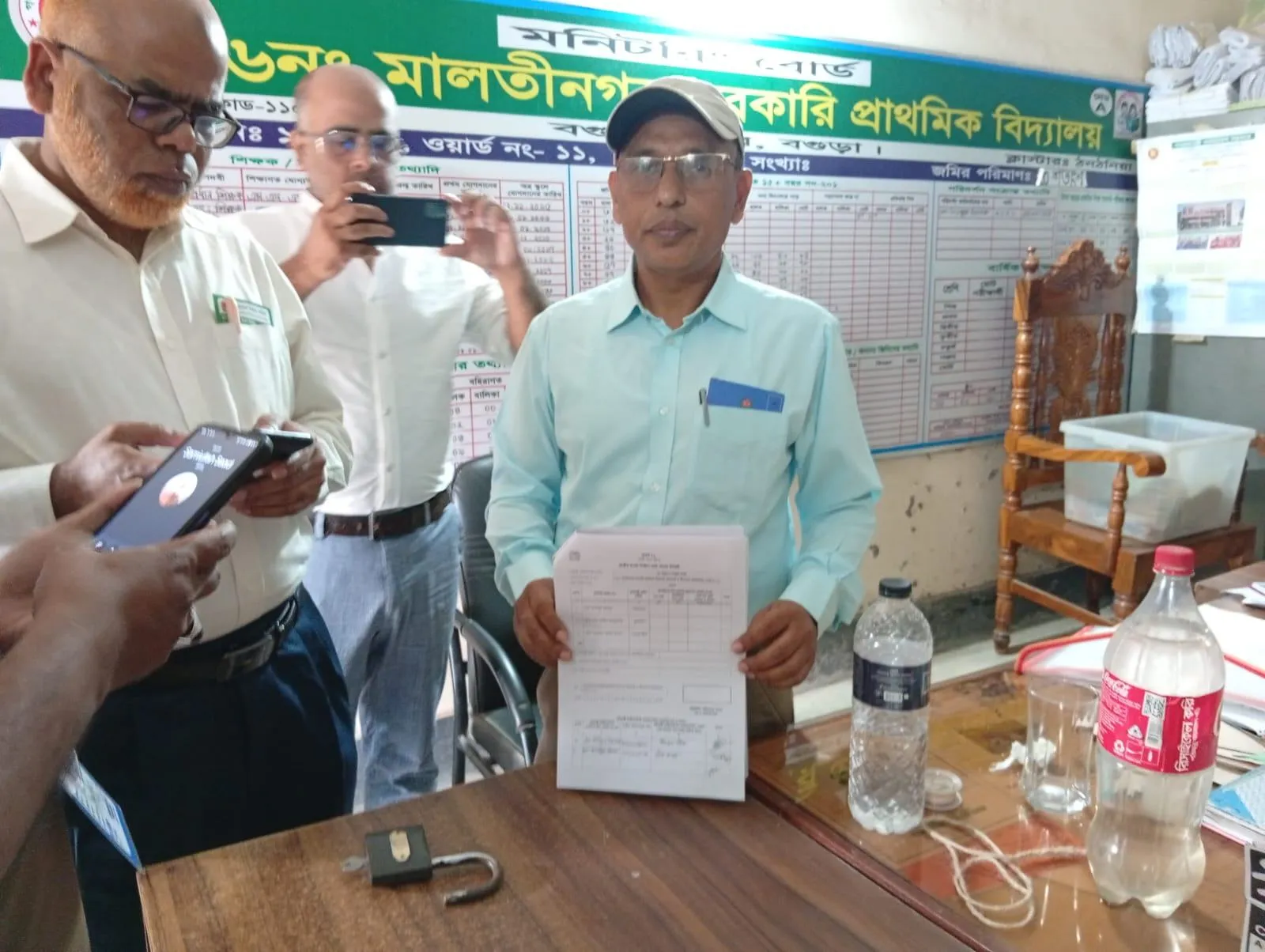 বগুড়ায় ফলাফল সিটে আগাম স্বাক্ষর নিয়ে তোলপাড়