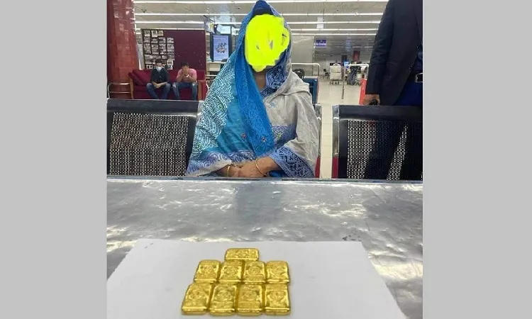 Woman arrested with gold worth over Tk 80 lac in Benapole