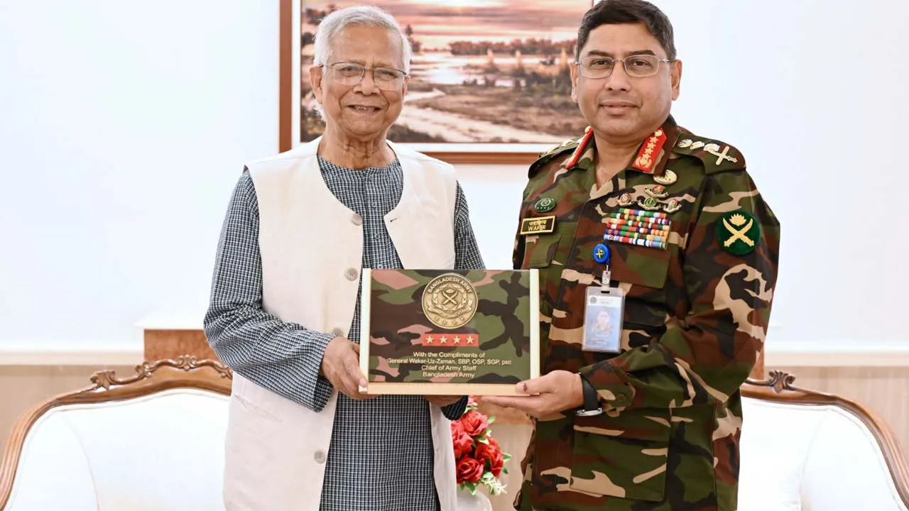 প্রধান উপদেষ্টার সাথে সেনাপ্রধানের সাক্ষাৎ