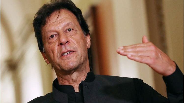 Pakistan risks descending into civil war