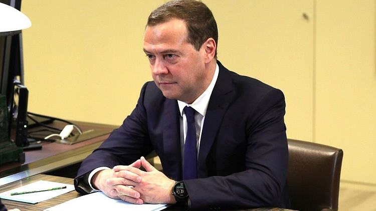Putin ally says the US is trying to destroy Russia