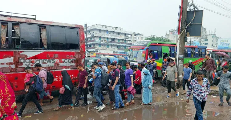 ৮০০ টাকার ভাড়া বিআরটিসিতে ১৬০০, যাত্রীরা নিরুপায়