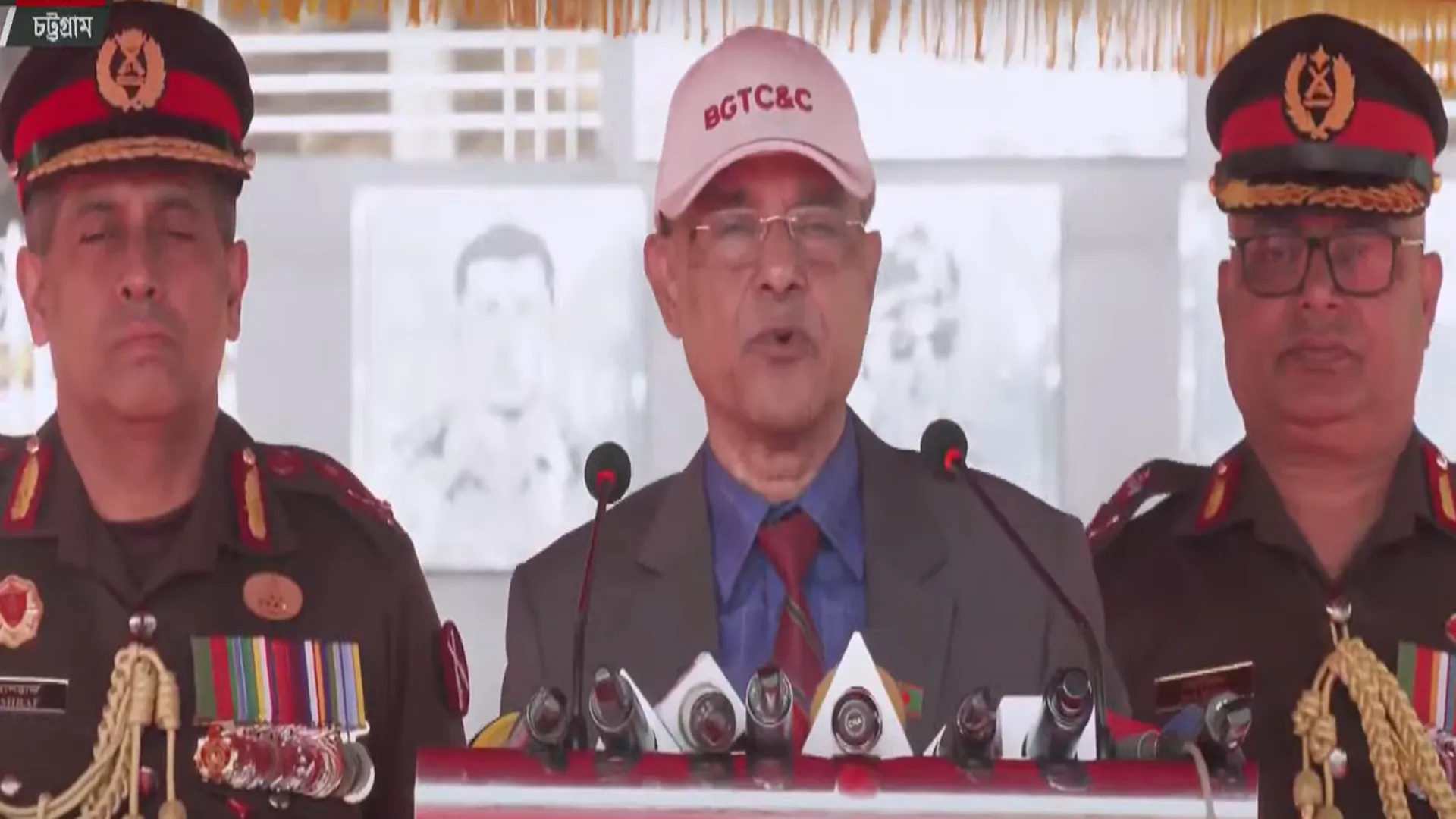 ভারতের হুংকারের প্রতিহুংকার দিতে প্রস্তুত বাংলাদেশ: স্বরাষ্ট্র উপদেষ্টা