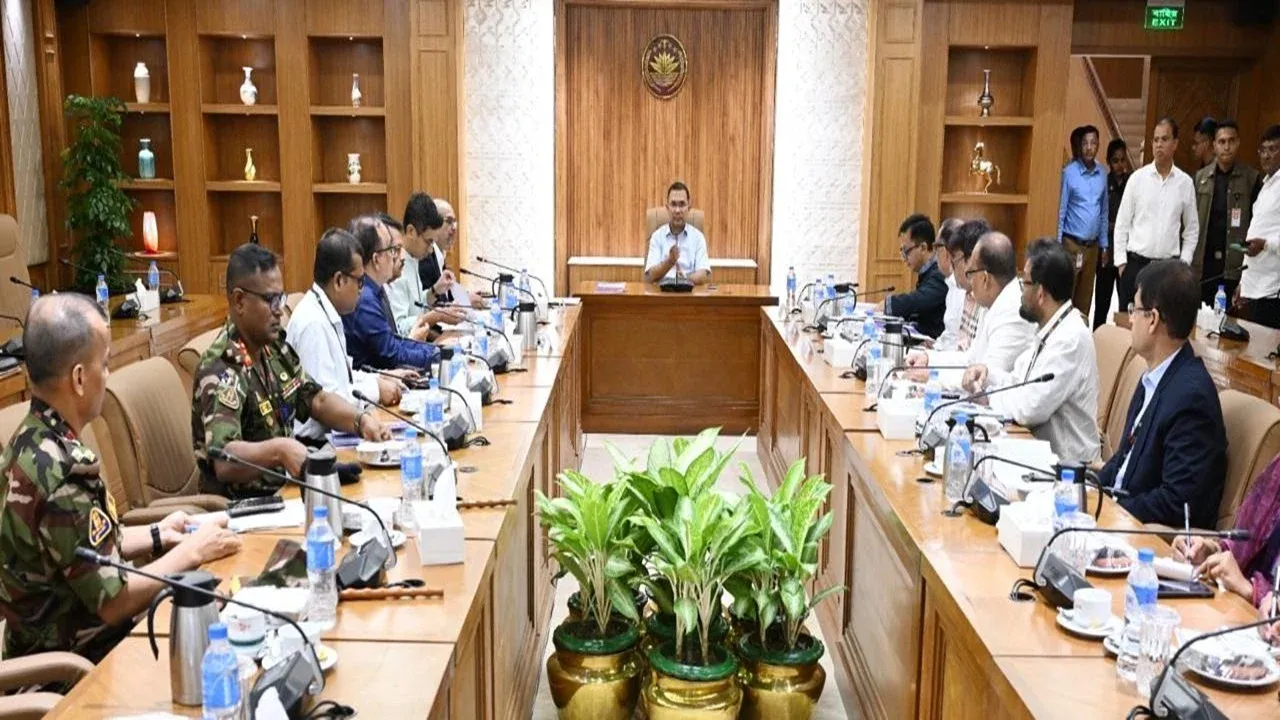 রাষ্ট্রায়ত্ত বন্ধ কলকারখানা দ্রুত চালুর নির্দেশ প্রধানমন্ত্রীর