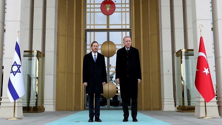 Erdogan sees turning point in Turkey-Israel ties, with eye on energy