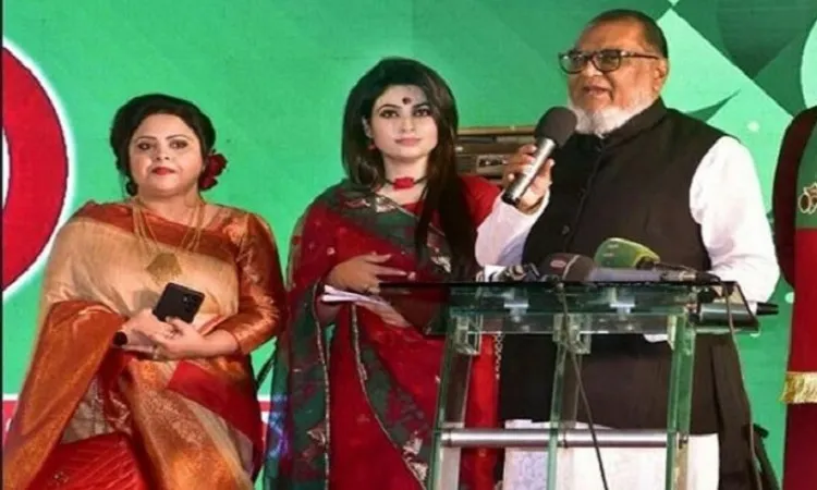 পাকিস্তান নারীদের বঞ্চিত করছে, ঘরে আটকে রাখছে