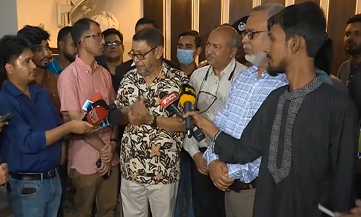 হাসপাতালে অভিযান মঙ্গলবার থেকে স্বাস্থ্যমন্ত্রীর হুঁশিয়ারি