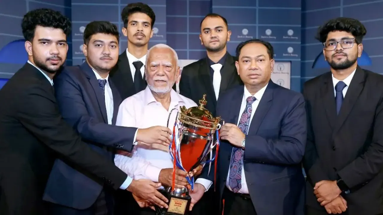 প্রধানমন্ত্রীর বিদেশ সফর অর্থনীতি পুনরুদ্ধারের গেমচেঞ্জার