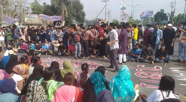গোপালগঞ্জে বিশ্ববিদ্যালয় ছাত্রীকে গণধর্ষণ, গ্রেফতার ৩