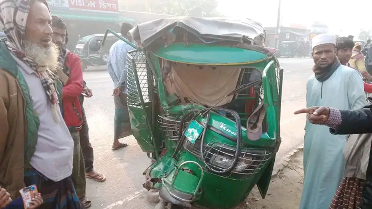 জামালপুরে ত্রিমুখী সংঘর্ষে নিহত ৩