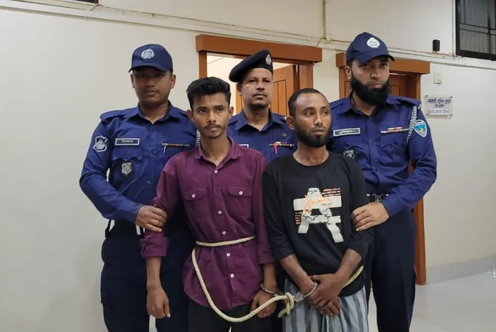 বান্দরবানে পর্যটক ছিনতাইয়ের ৭২ ঘণ্টার মধ্যে ২ জন গ্রেপ্তার