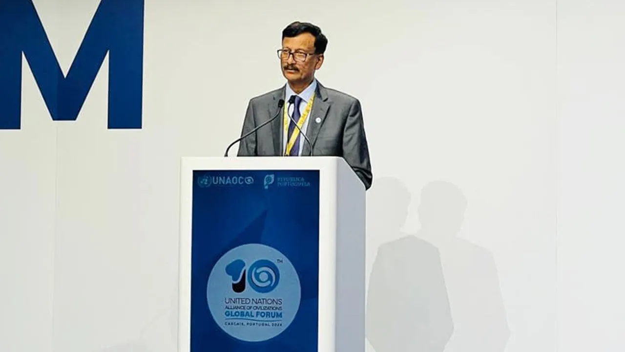 বাংলাদেশ ধর্মীয় সহনশীলতা ও সহাবস্থানে বিশ্বে অনন্য : পররাষ্ট্র উপদেষ্টা