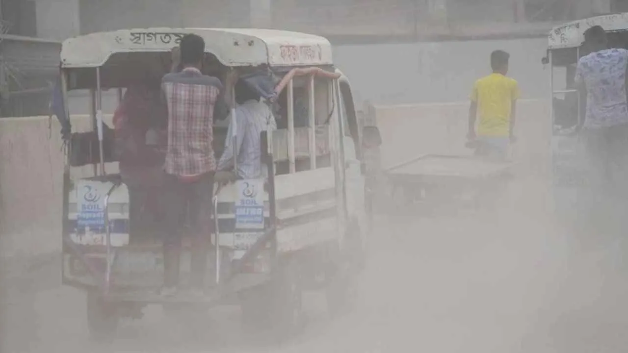 বায়ু দূষণে আজ সকালে বিশ্বে ঢাকা ষষ্ঠ