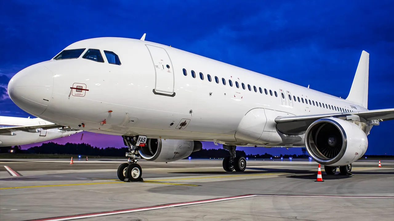 এয়ারবাসের ৬ হাজার বিমানের সফটওয়্যার আপডেটের নির্দেশনা