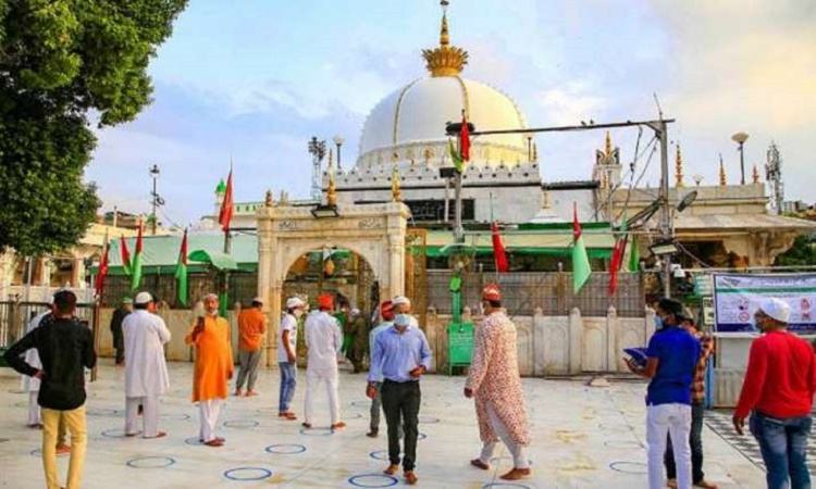 PM Hasina reaches Rajasthan for visiting Ajmer Sharif