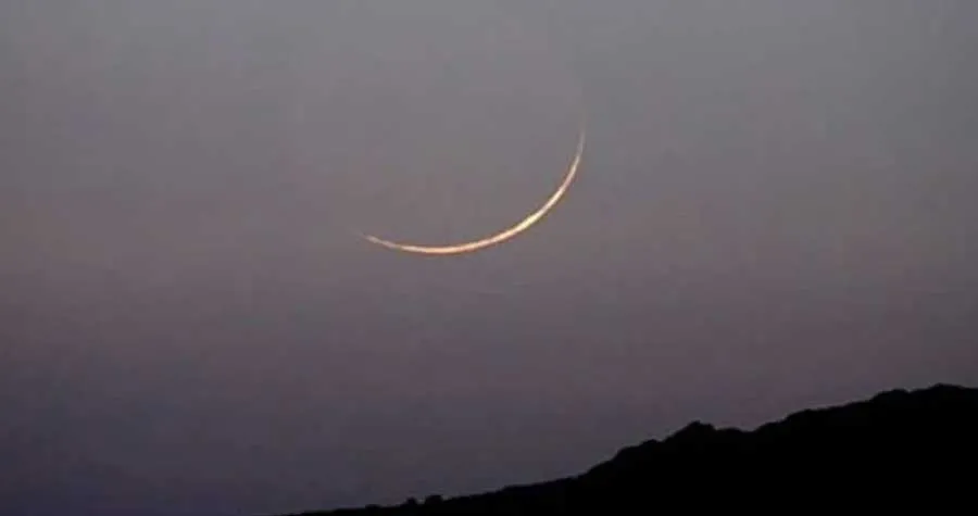 চাঁদ দেখা গেছে, সৌদিতে ঈদ রোববার