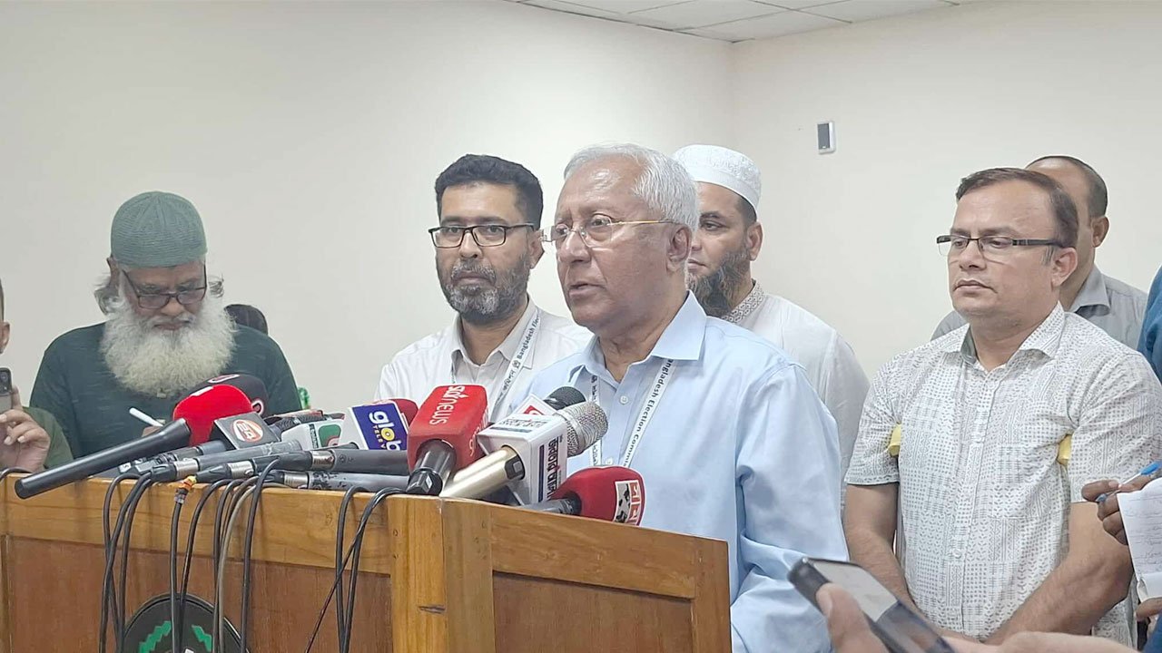 akhtar-ahmed