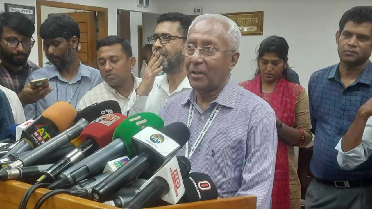 আওয়ামী লীগের নিবন্ধন স্থগিত : ইসি