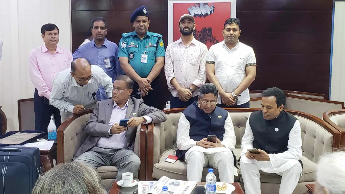 বিজেপির আমন্ত্রণে ভারত সফরে গেলেন আ.লীগের পাঁচ নেতা