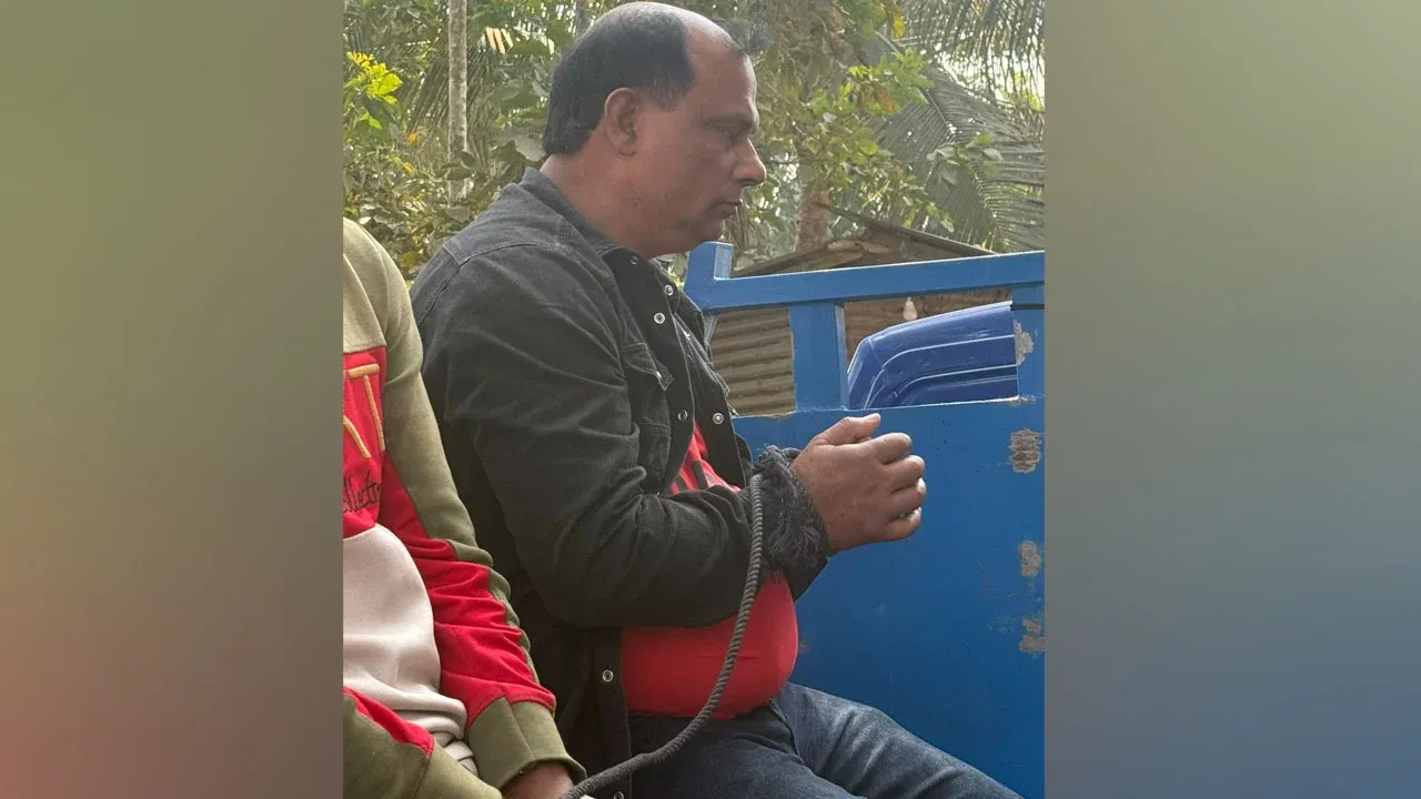 ভোটকেন্দ্রে প্রভাব বিস্তারের অভিযোগে যুবদল নেতা আটক