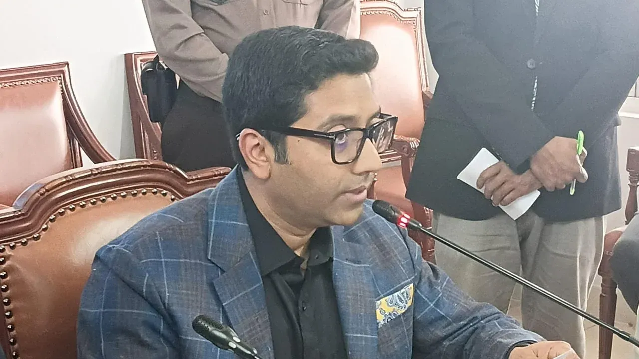 প্রাথমিকে অনলাইন ক্লাসের পরিকল্পনা নেই