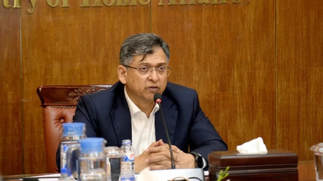 সংসদে আসেন, তারপর গণভোটের বিষয়ে সিদ্ধান্ত