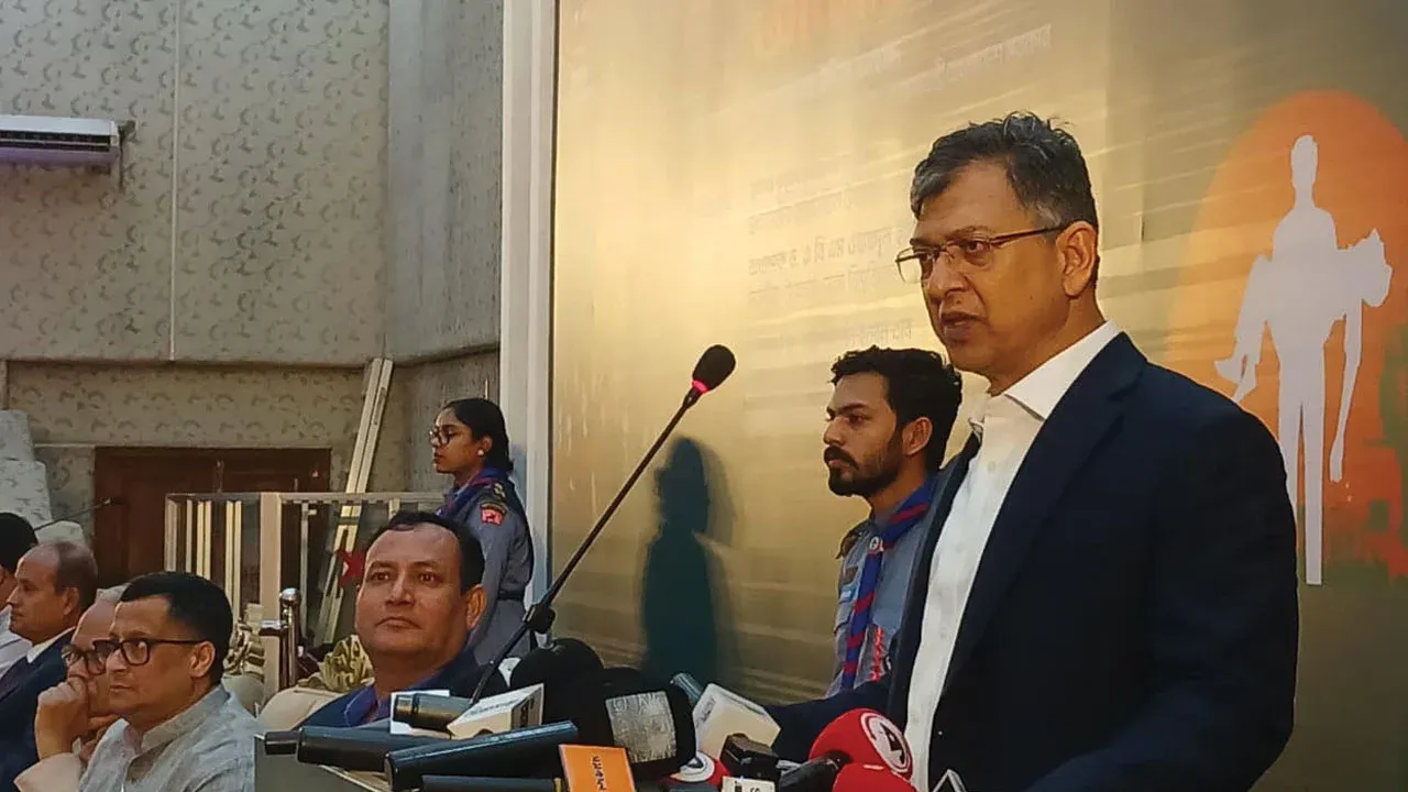 ‘হাসিনা কার্ড’ আর বন্ধুত্বপূর্ণ সম্পর্ক একসঙ্গে যায় না: স্বরাষ্ট্রমন্ত্রী