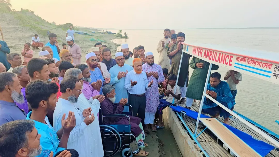 এমপি বুলবুলের উদ্যোগে চরাঞ্চলে নৌ-অ্যাম্বুলেন্স চালু