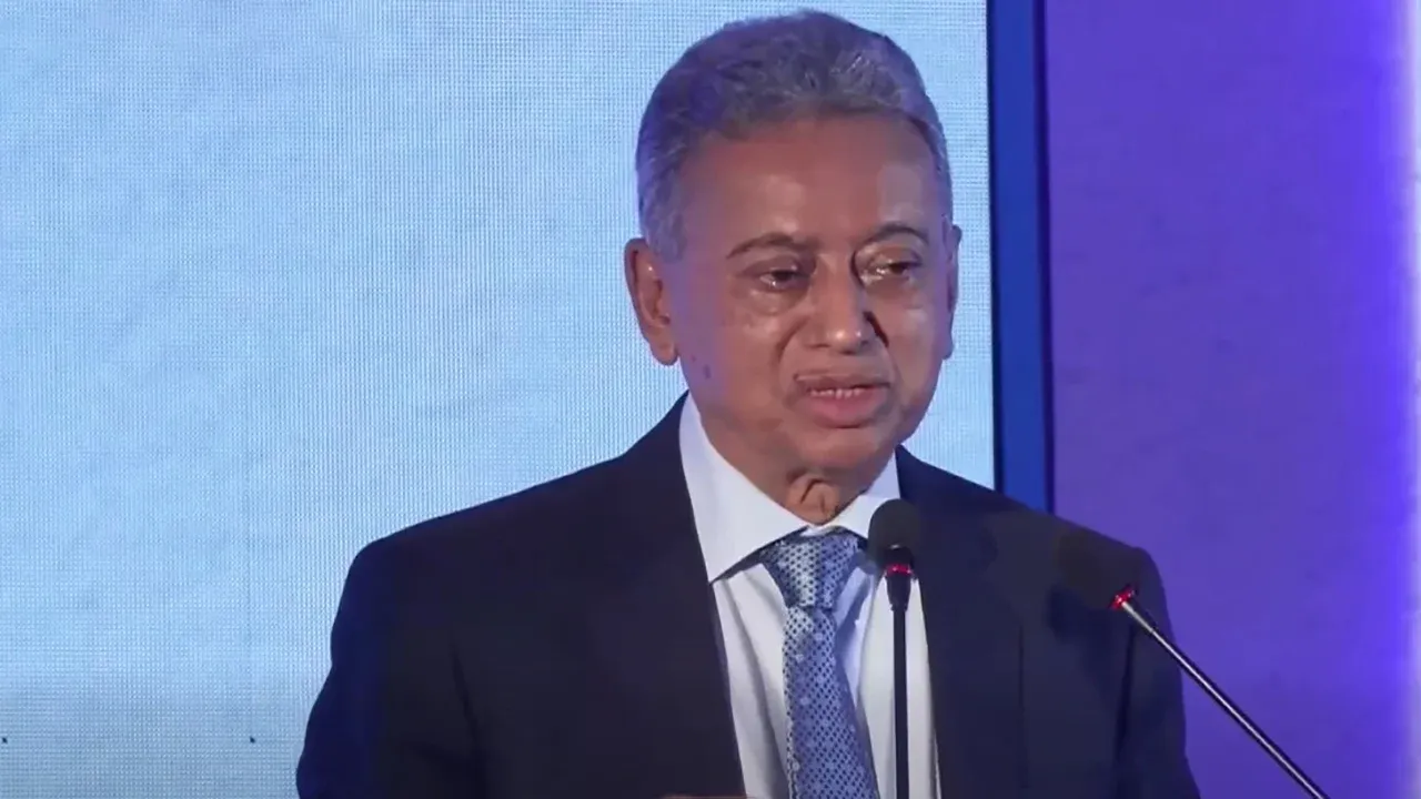 বিদ্যুৎ-গ্যাস সংকট কাটাতে কমপক্ষে ২ বছর লাগবে: অর্থমন্ত্রী