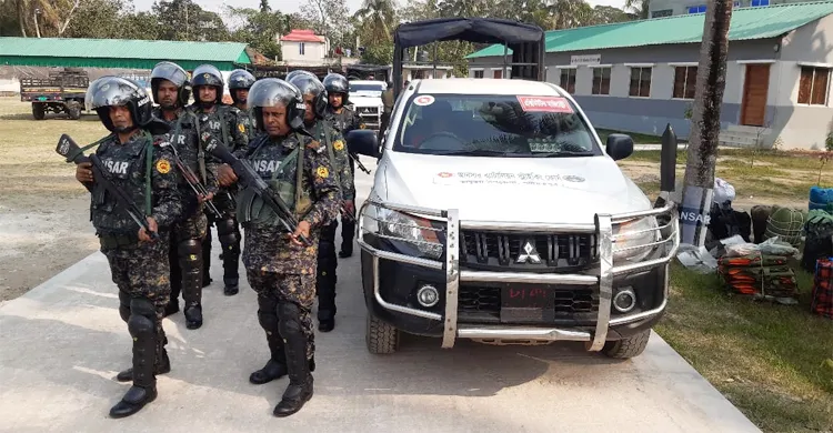 নির্বাচনে স্ট্রাইকিং ফোর্স হিসেবে ৮৫০০ ব্যাটালিয়ন আনসার মোতায়েন